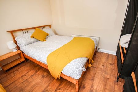 Hawkins Road, Poole - Photo 3