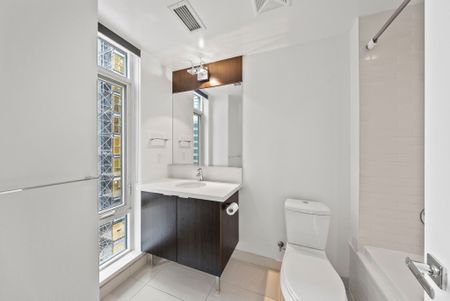 For Lease - 21 Widmer Street Unit# 1602, Toronto, Ontario - Photo 5