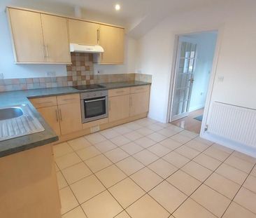 3 bedroom terraced house to rent - Photo 4