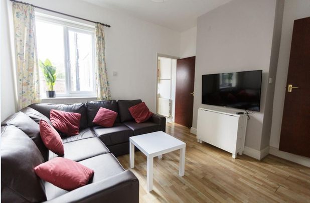 4 bedroom house to rent - Photo 1