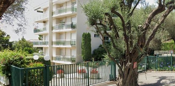 Location Appartement 3 pièces Meublé 65m² ANTIBES 06600 - Photo 2