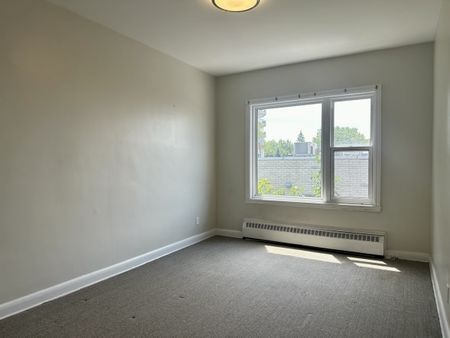 6410 Avenue Lennox - Photo 3