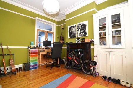 Tuam Road, London, SE18 - Photo 2