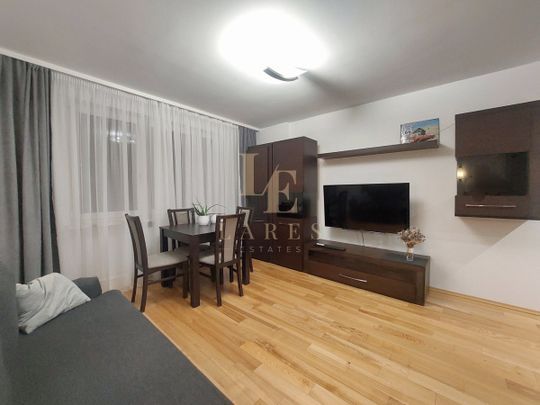 Rondo ONZ | 2-pokojowe mieszkanie | Balkon | Widok - Zdjęcie 1