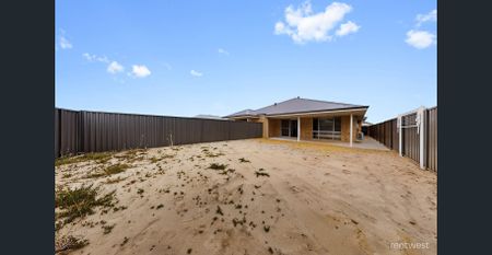 SUPER LOCATION - Photo 3