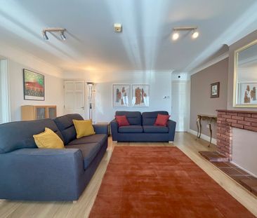 2 bedroom Apartment to let - Photo 2