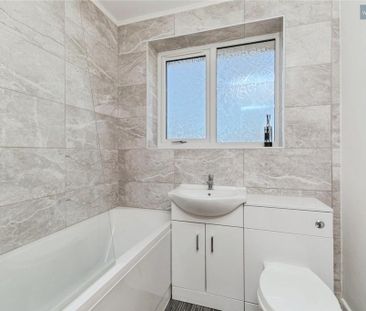 2 bedroom semi-detached bungalow to rent - Photo 6