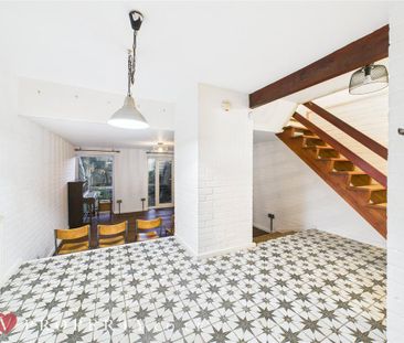 3 bedroom end of terrace house to rent - Photo 4