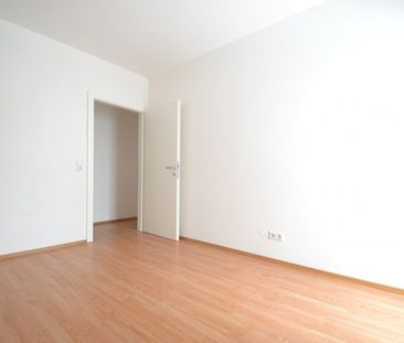 Strassgang – 55m² – 3 Zimmer – großer Balkon – inkl. Parkplatz – ab... - Photo 1