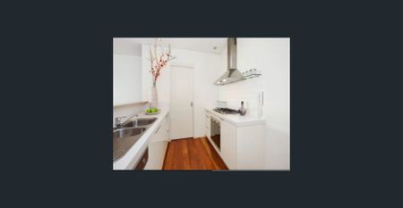 2 Bedroom with parking - Photo 4