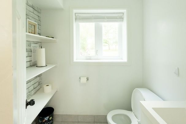 For Lease - 1718 Fairview Drive, Severn, Ontario - Photo 1