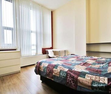 Ocean Apartments, St. Helens Parade, Southsea, PO4 - Photo 5