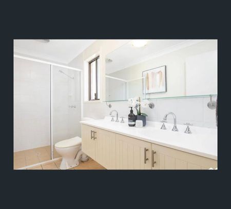 5 Eider Close, Forest Lake, Qld 4078 - Photo 4