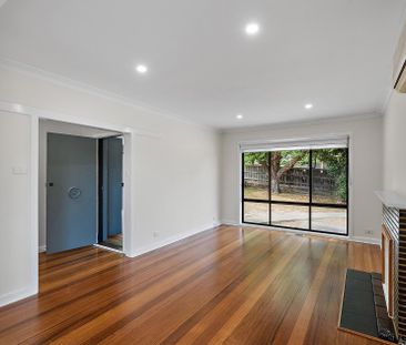 63 Manchester Road, Mooroolbark - Photo 2