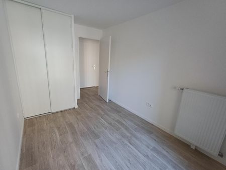 location Appartement T4 DE 76.9m² À BOBIGNY - Photo 5