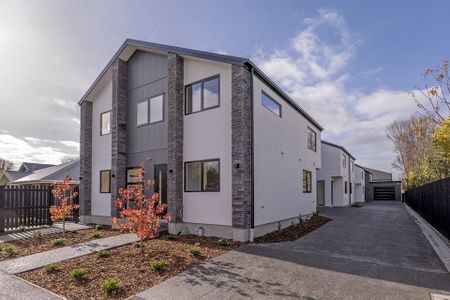 Brand new 3BR with garage Townhouse in Riccarton - Photo 2