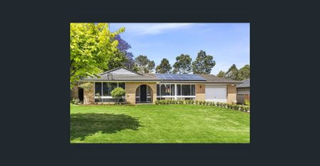 A Landmark of Modern, Sustainable Living in a Premier Hills Location - Matthew Pearce Catchment - Photo 4