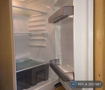 4 bedroom terraced house to rent - Photo 5