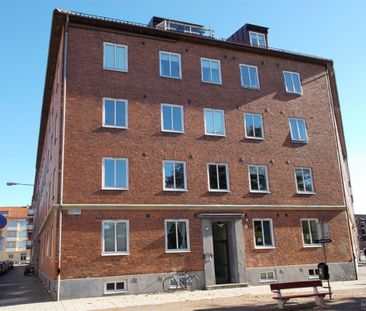 Övre Holländaregatan 32 - Foto 1