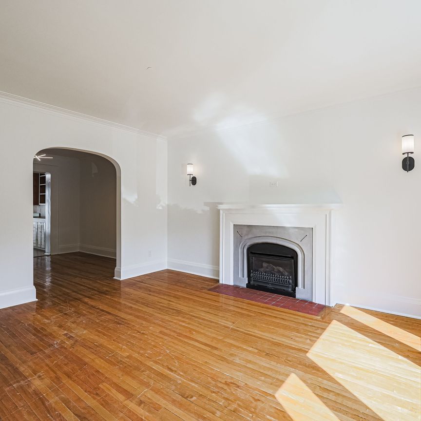 For Lease - 1064 Royal York Road, Toronto, Ontario - Photo 1