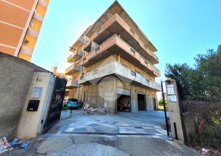 Quadrilocale in affitto