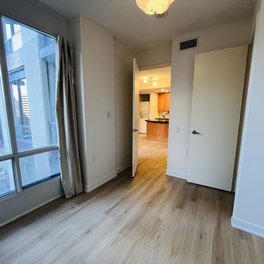 For Lease - 85 Bloor Street Unit# 1806, Toronto, Ontario - Photo 1