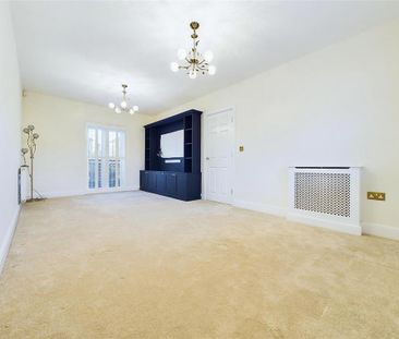 4 bedroom terraced house to rent - Photo 2