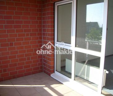 Helle, gepflegte 2 ZKBB Wohnung mit Einbauküche und Stellplatz in H... - Photo 1