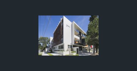 Rosebery 1 Bed 1 Bath with front/ backyard 1 Car Furnished To Lease - Photo 2