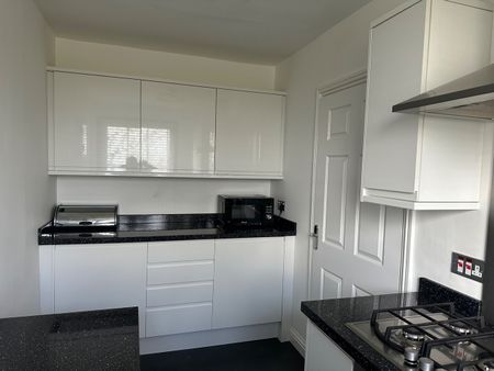 1 Bed Flat, Oldcroft Place, AB16 - Photo 5