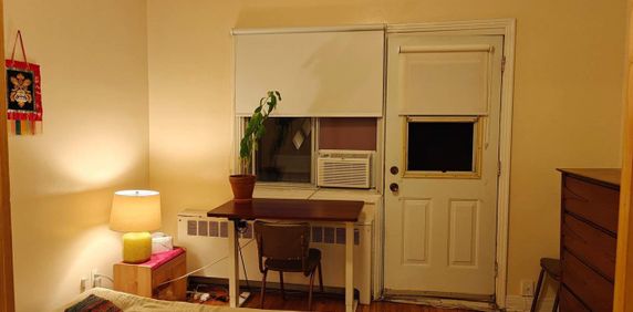 1 CH - 1 SDB - Montréal - $1,075 /mo - Photo 2