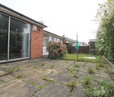 3 bedroom Detached bungalow to rent - Photo 6