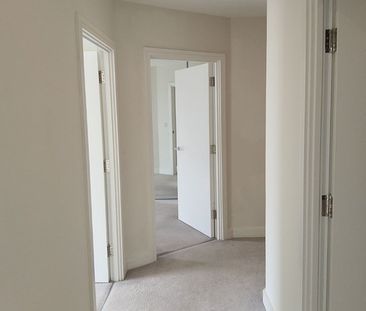 2 Bed Flat, Osprey House, RG2 - Photo 5