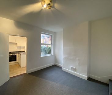 3 bedroom house to rent Hogarth Street, NG3 - Photo 1