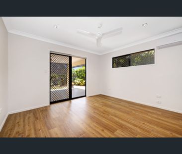 121 Shutehaven Circuit, Bushland Beach, Qld 4818 - Photo 3