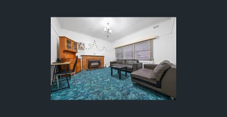 Three-bedroom family house in the heart of Springvale - Photo 2