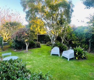 Cottage stylishly renovated large private garden - Photo 2