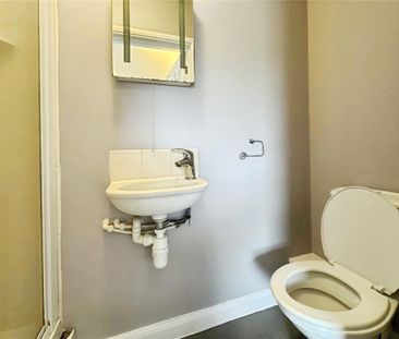 1 bedroom property to rent - Photo 4