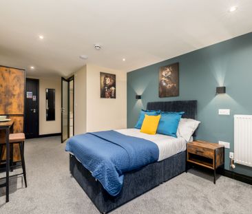 Crown House, Nuneaton, CV11 4BX - Photo 3