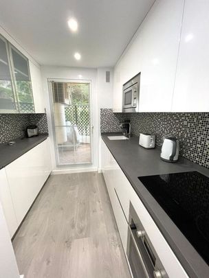 Luxury Flat for rent in Nueva Andalucia, Spain - Photo 1