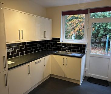 2 bedroom terraced house to rent - Photo 3
