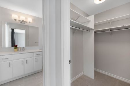 For Lease - 696 Moonflower Crescent, Blossom Park - Airport and Area, Ontario - Photo 2