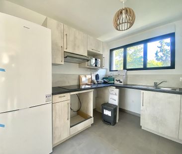 Appartement - Aix-En-Provence (13100) - 63 m² - - Photo 2