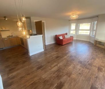 2 bedroom flat to rent - Photo 2