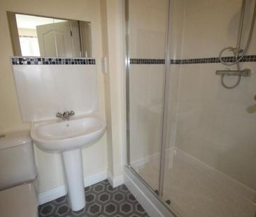 3 bedroom terraced house to rent - Photo 6