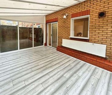 Foster Drive, Penylan, Cardiff, CF23 - Photo 2