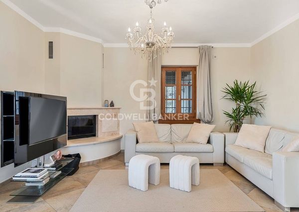 Via Murli, Pietrasanta, Tuscany 54038