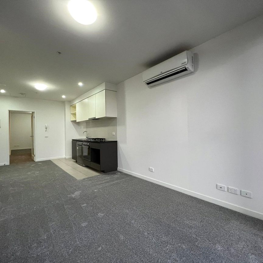 5506/568 Collins Street - Photo 1