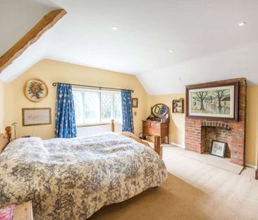 A charming character family home tucked away on the edge of Speldhu... - Photo 5