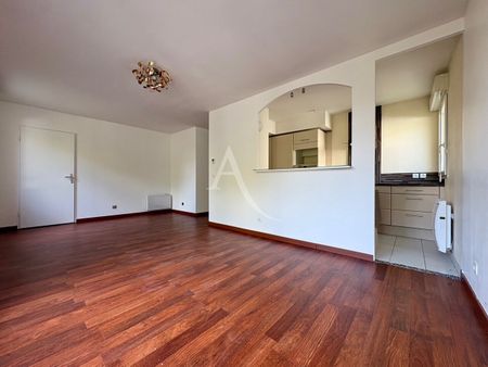 Location Appartement 3 pièces 64m² - Photo 4